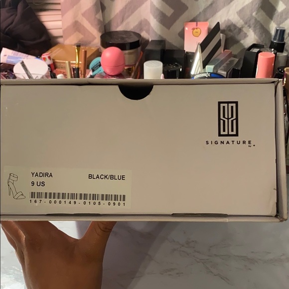 High Heels - Picture 2 of 4